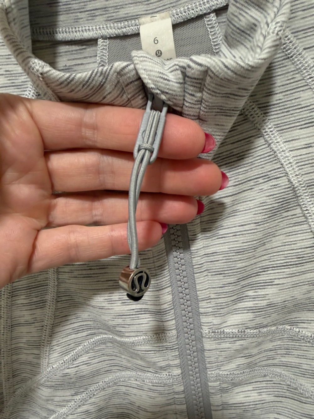 lululemon jacket - Picture 3 of 9